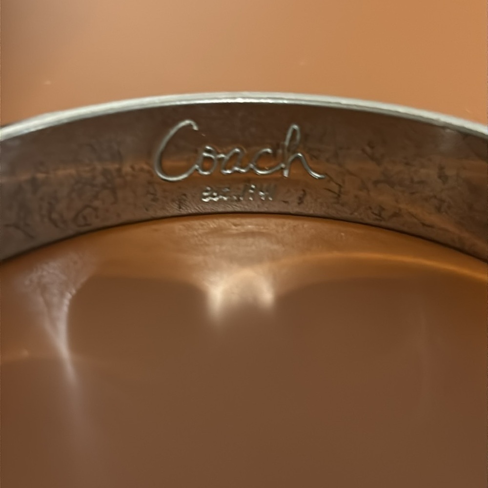 COACH Bangle Bracelet dark red/maroon Signature C Silver Tone Luxury - Picture 3 of 5